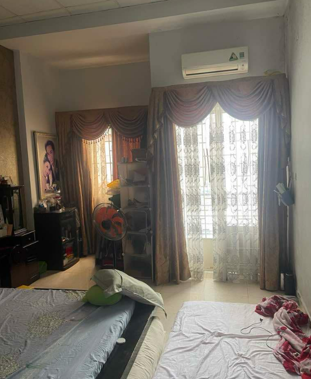 Bán nhà : Trung Tâm Tân Phú , Phường Vip Tân Thành , Kết nối giao thông nhanh chóng với các quận trung tâm : Bình Tân , Q10, Q11
